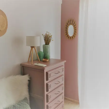 Hyper Centre, A Pieds, 2 Chambres, 4 Personnes Apartment